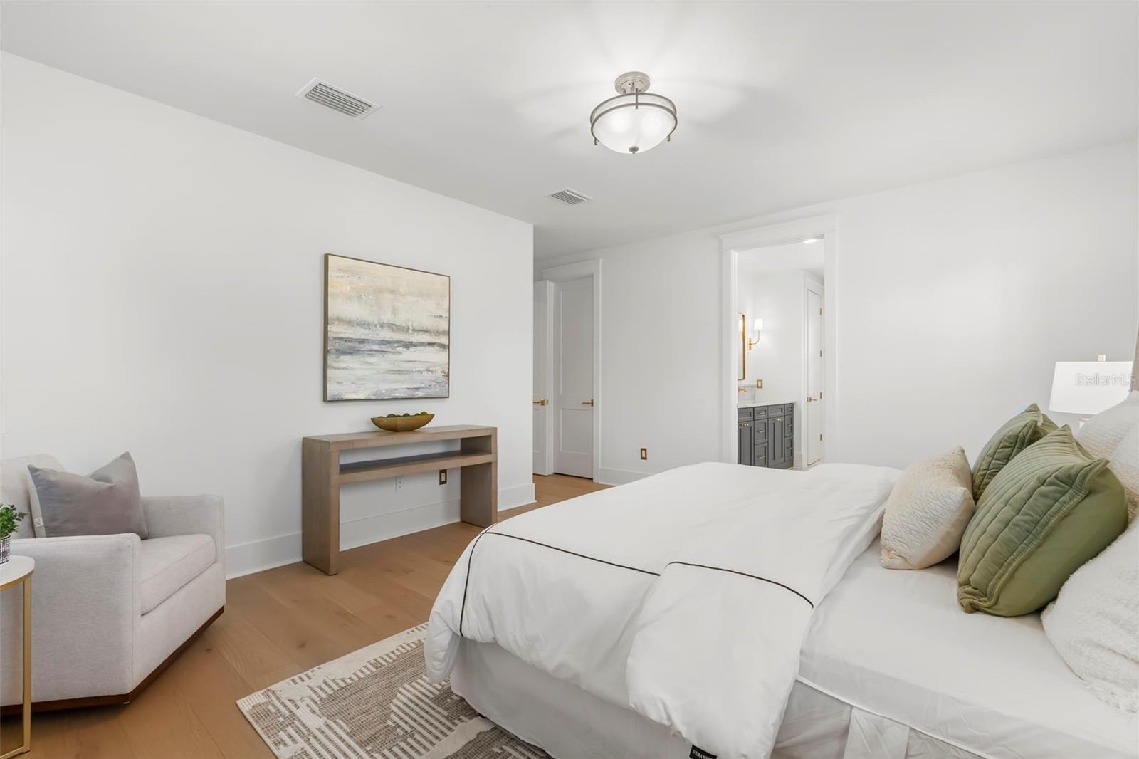 1038 26TH Ave ST PETERSBURG, FL 33703