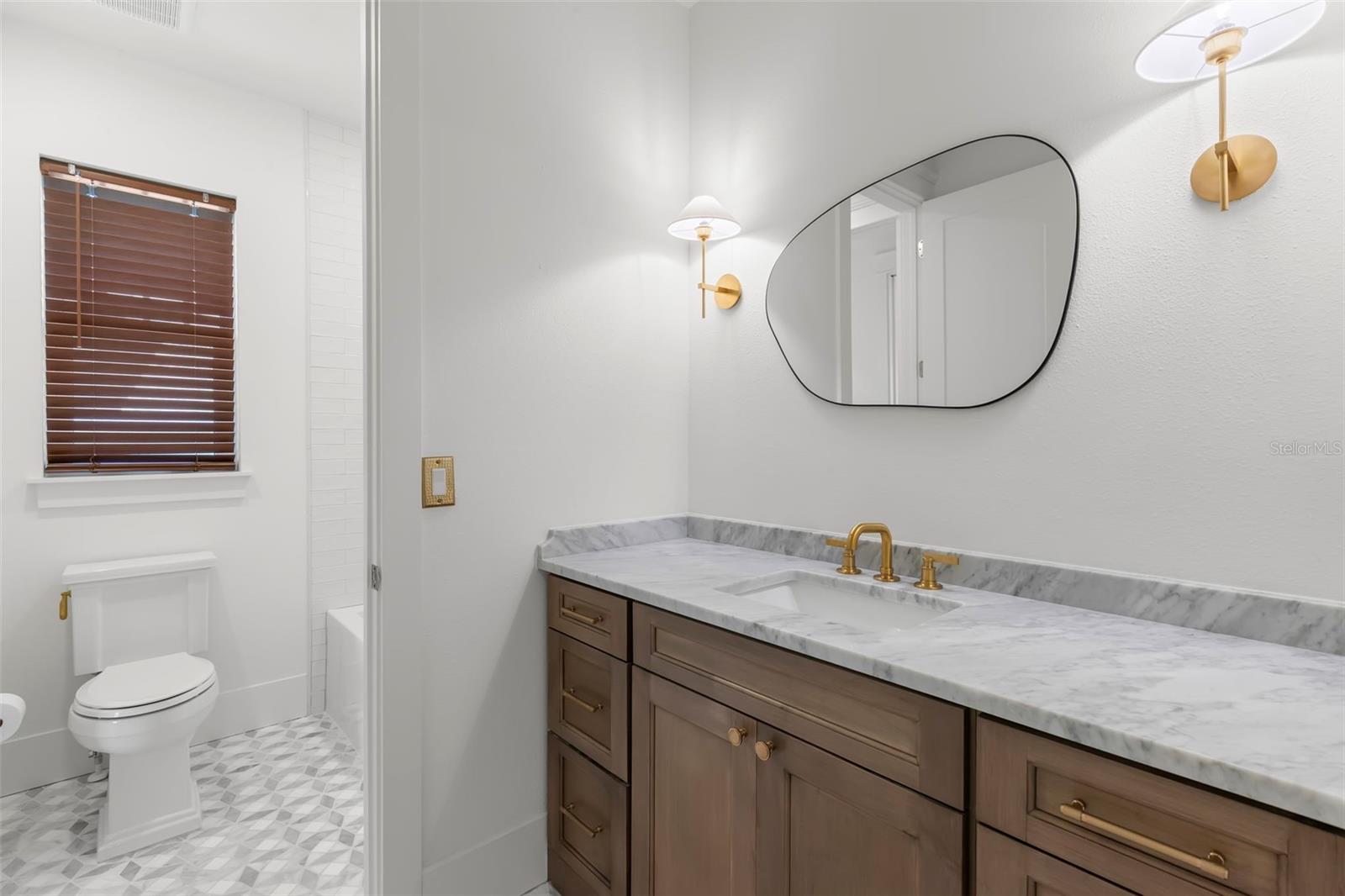 1038 26TH Ave ST PETERSBURG, FL 33703