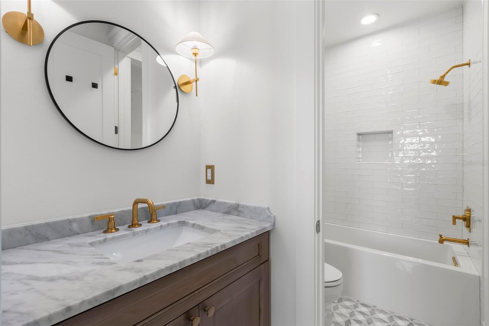 1038 26TH Ave ST PETERSBURG, FL 33703