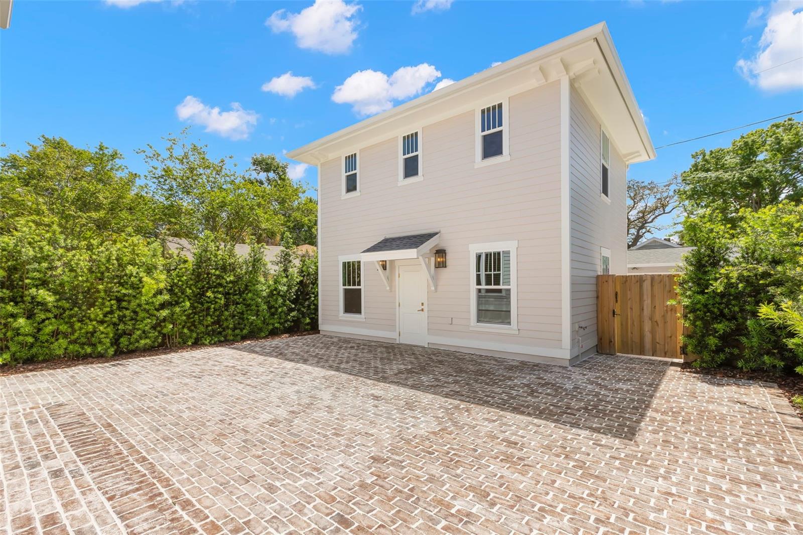 1038 26TH Ave ST PETERSBURG, FL 33703