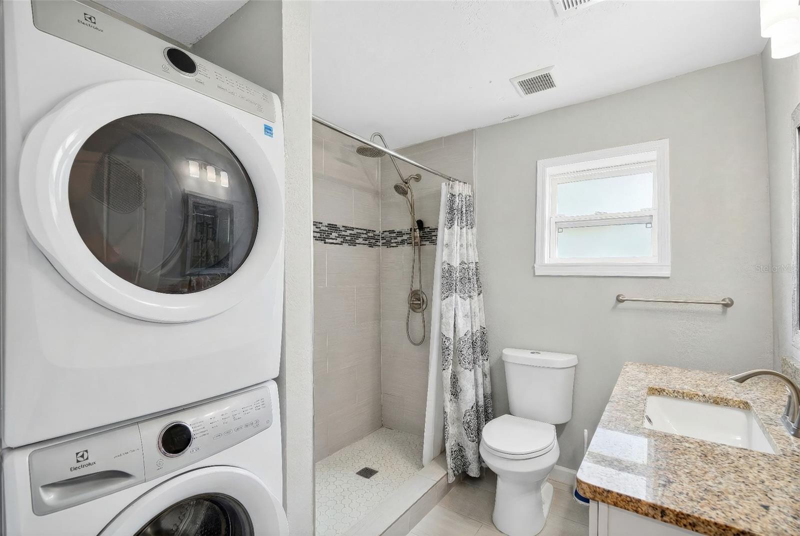 8917 N WILLOW Ave TAMPA, FL 33604