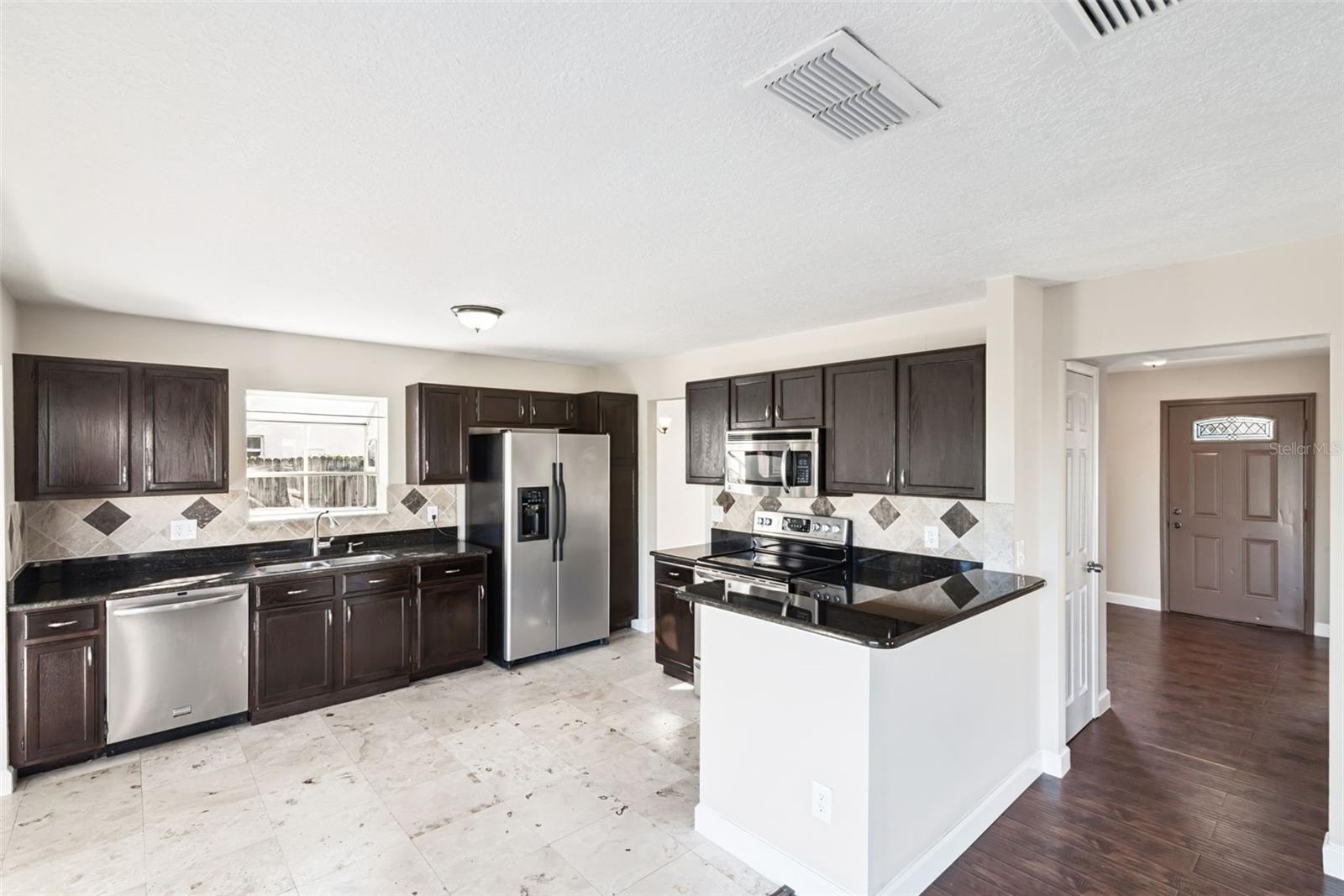 5439 RED BONE Ln ORLANDO, FL 32810