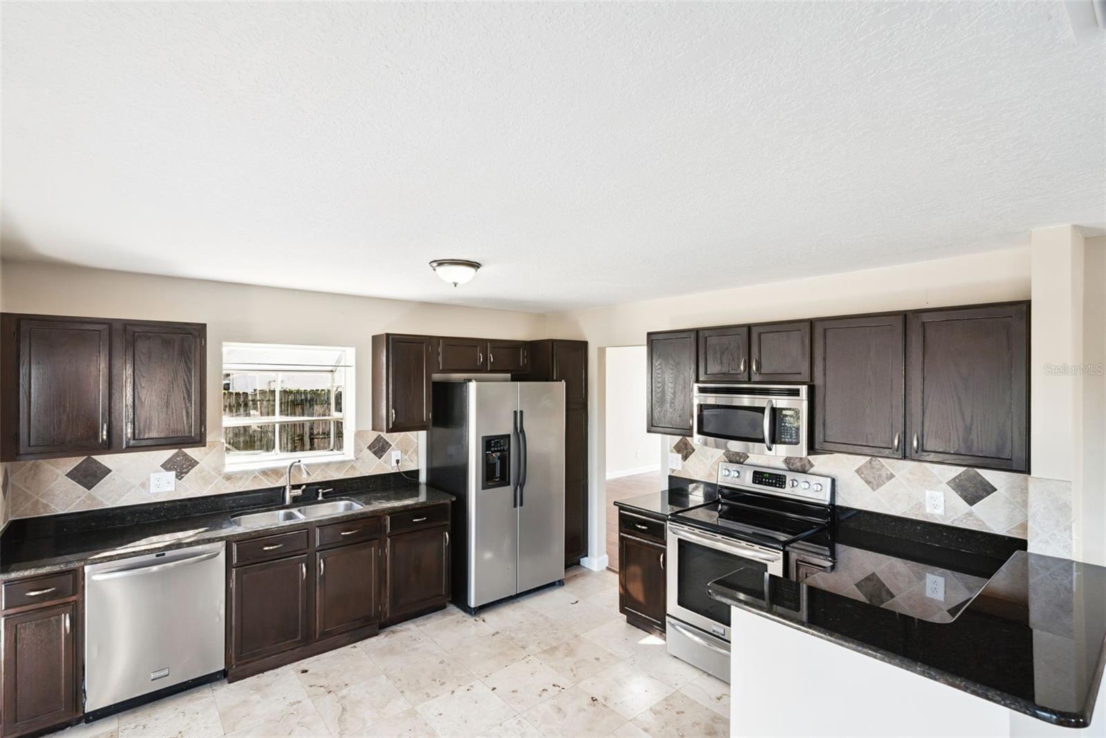 5439 RED BONE Ln ORLANDO, FL 32810