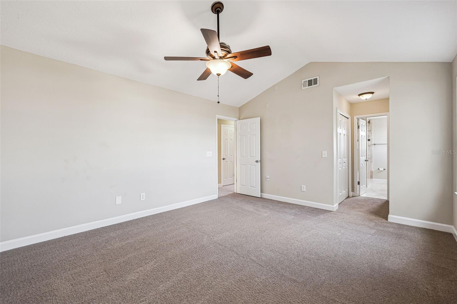 5439 RED BONE Ln ORLANDO, FL 32810