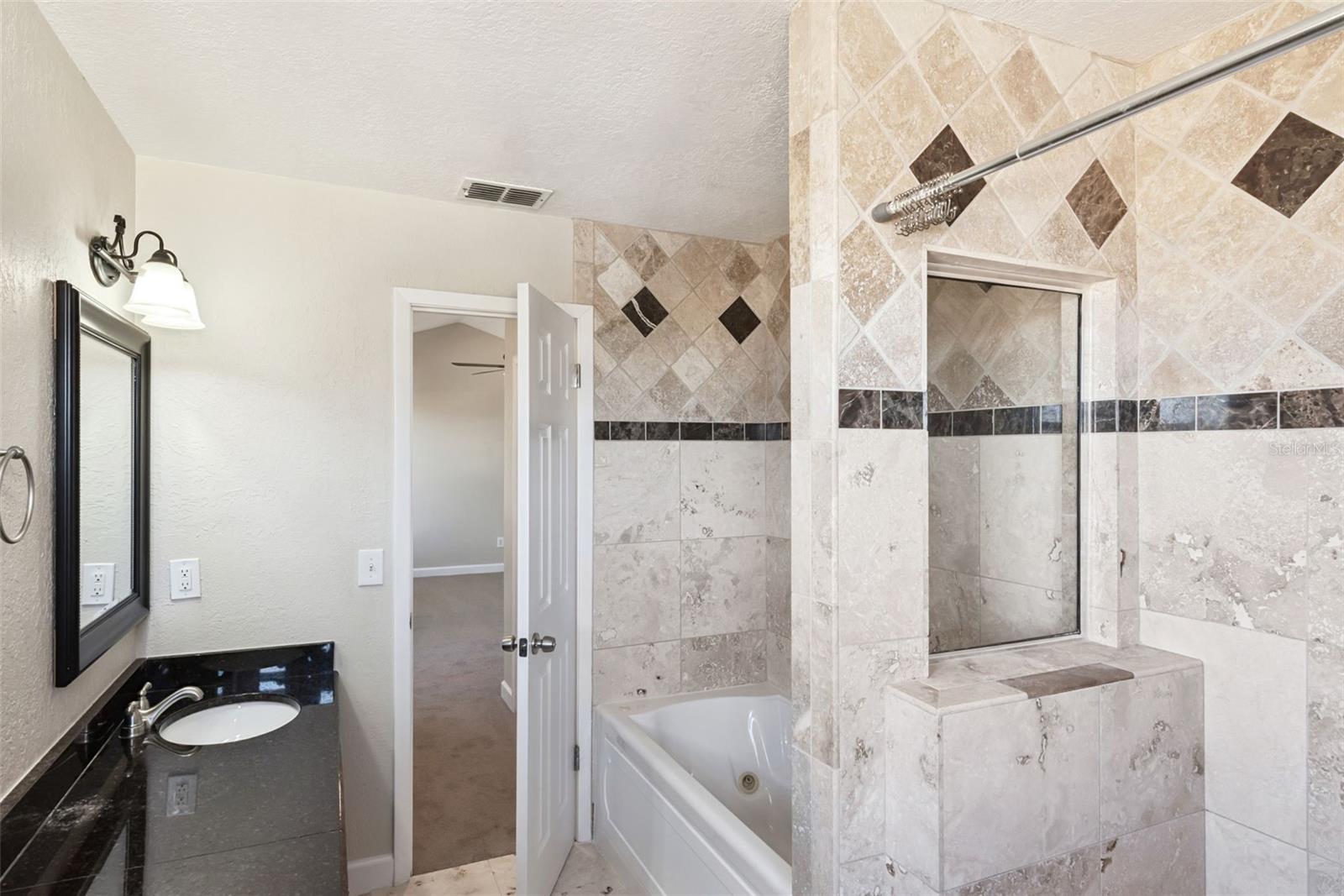 5439 RED BONE Ln ORLANDO, FL 32810