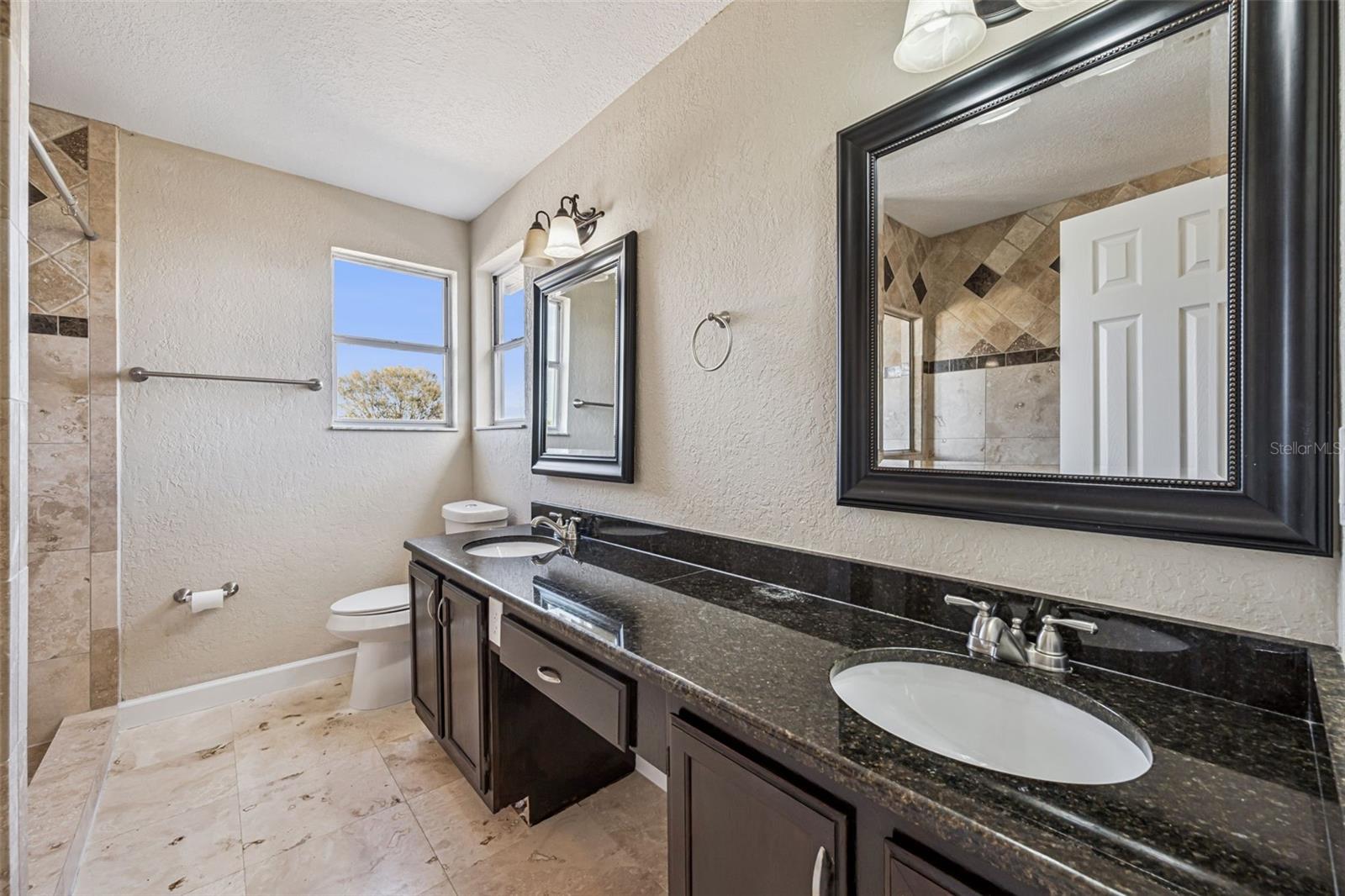 5439 RED BONE Ln ORLANDO, FL 32810