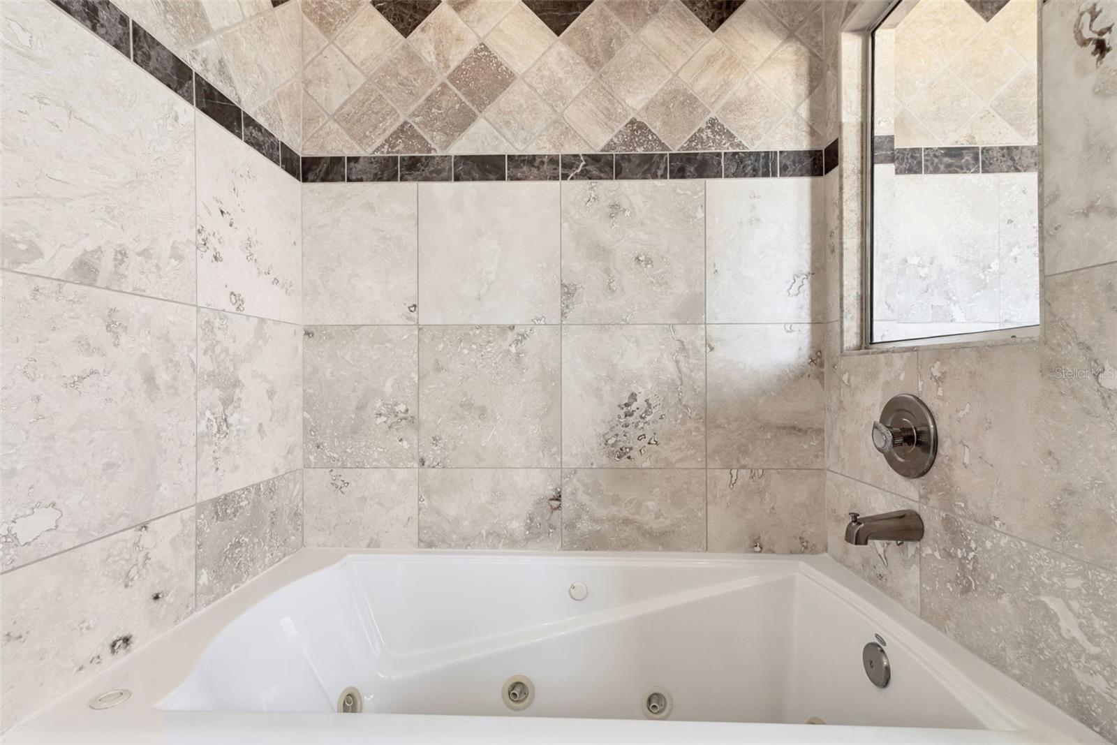 5439 RED BONE Ln ORLANDO, FL 32810