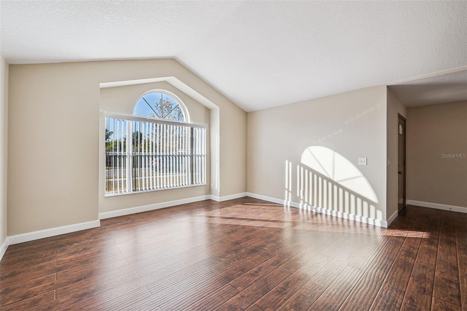 5439 RED BONE Ln ORLANDO, FL 32810