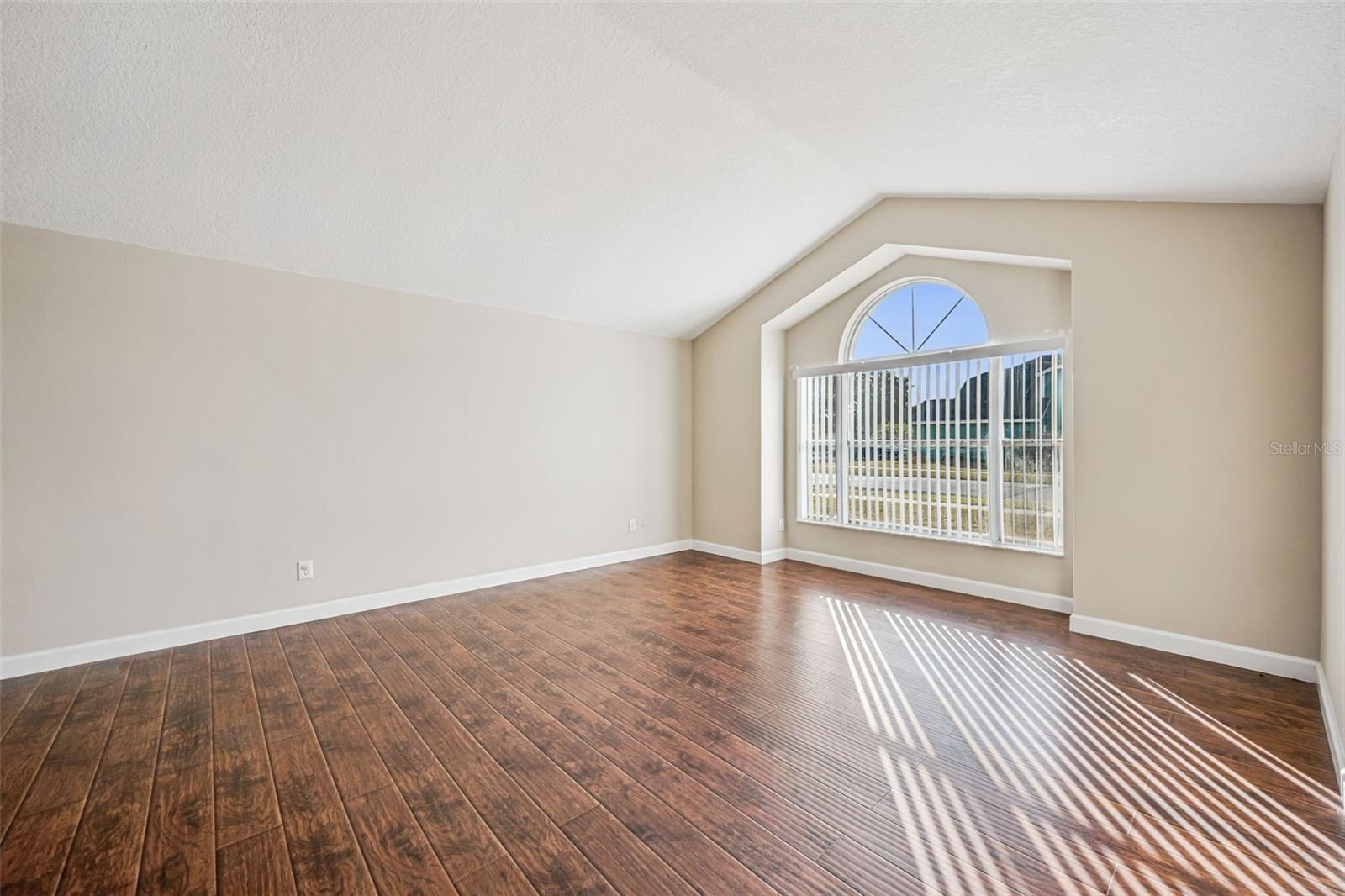 5439 RED BONE Ln ORLANDO, FL 32810