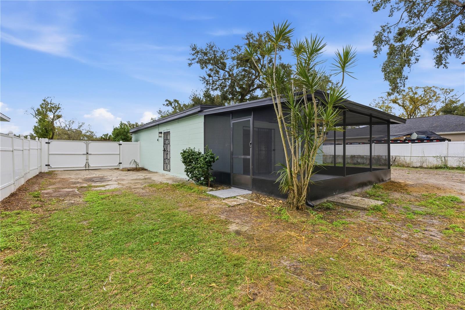 6606 N 30TH St TAMPA, FL 33610