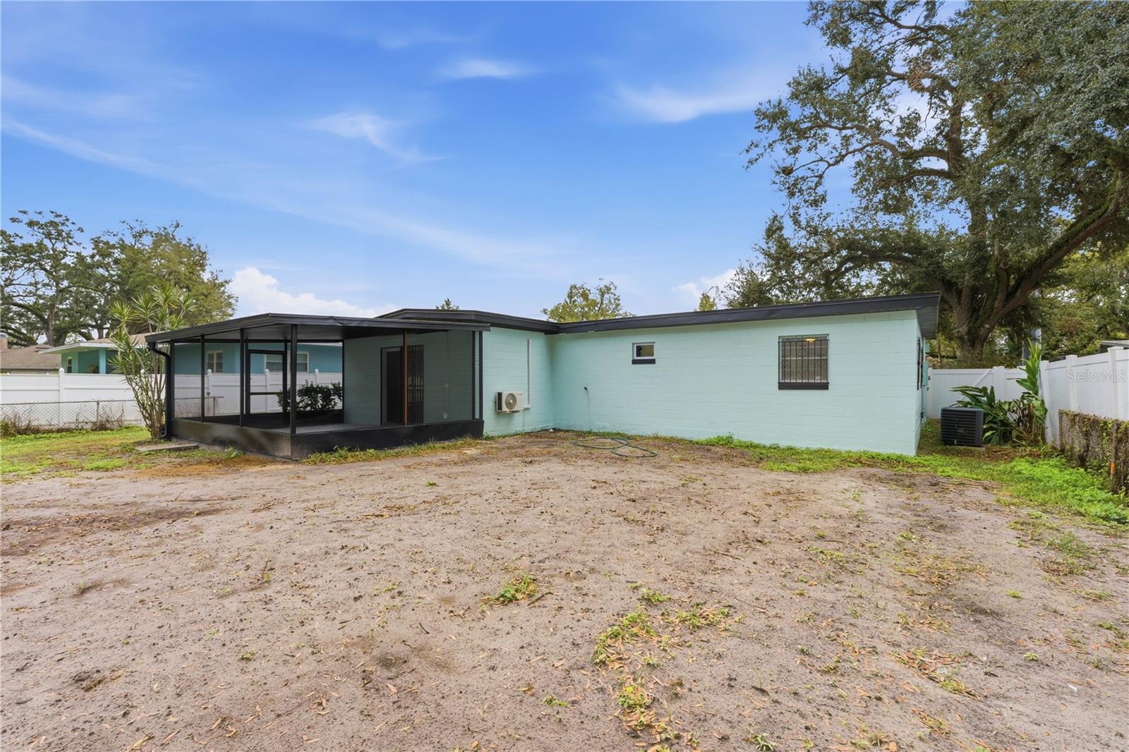 6606 N 30TH St TAMPA, FL 33610