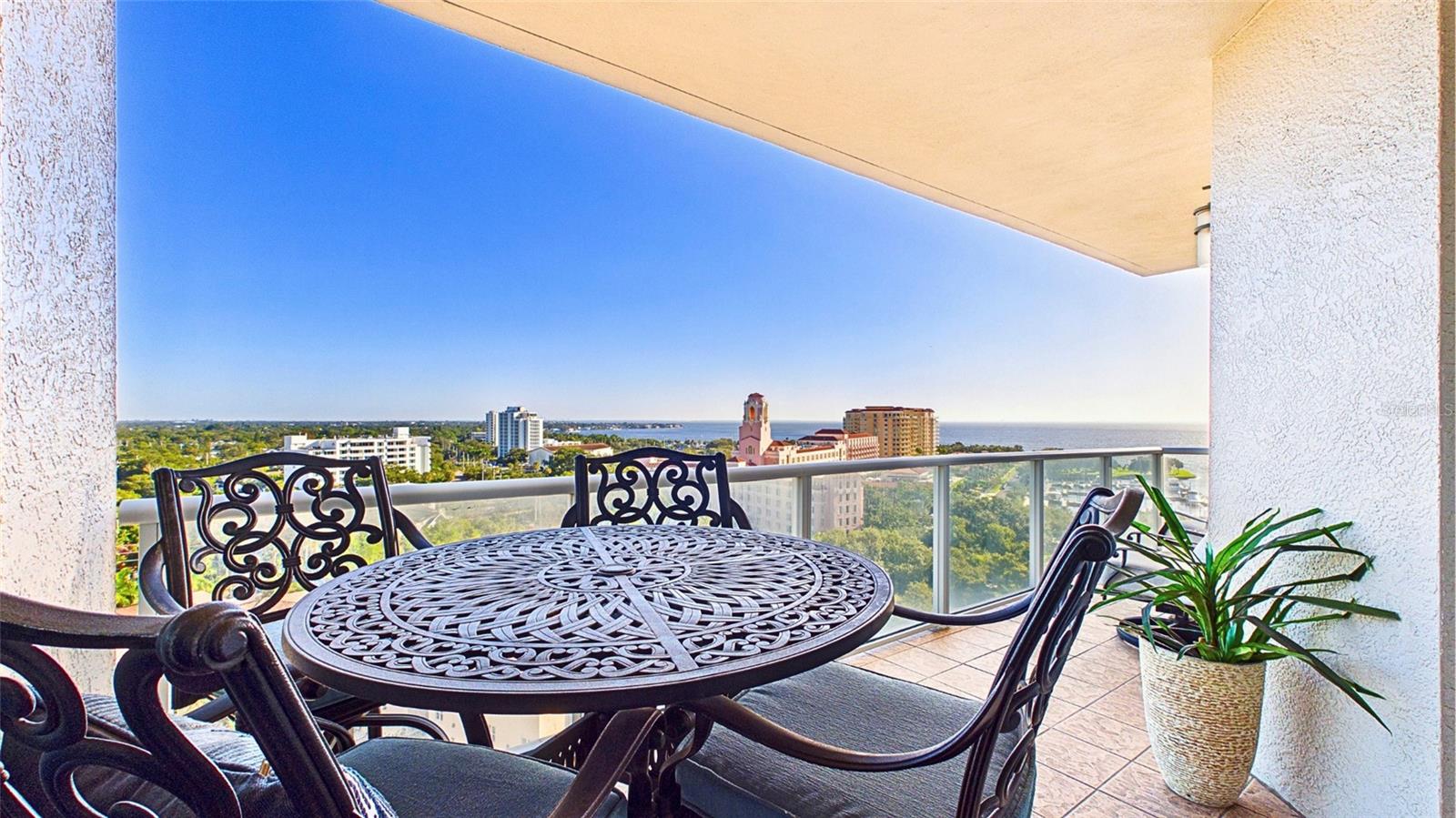 400 Bch Dr #1101 ST PETERSBURG, FL 33701