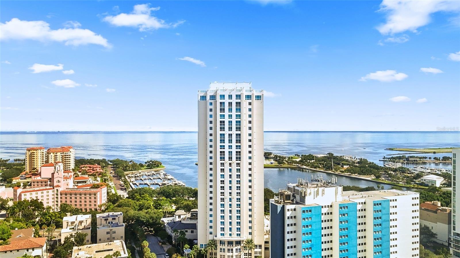 400 Bch Dr #1101 ST PETERSBURG, FL 33701