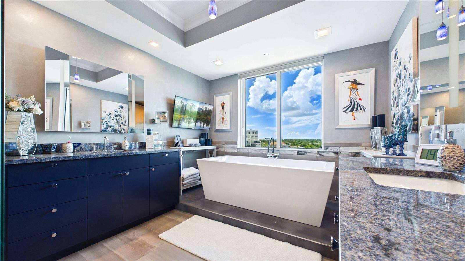 400 Bch Dr #1101 ST PETERSBURG, FL 33701