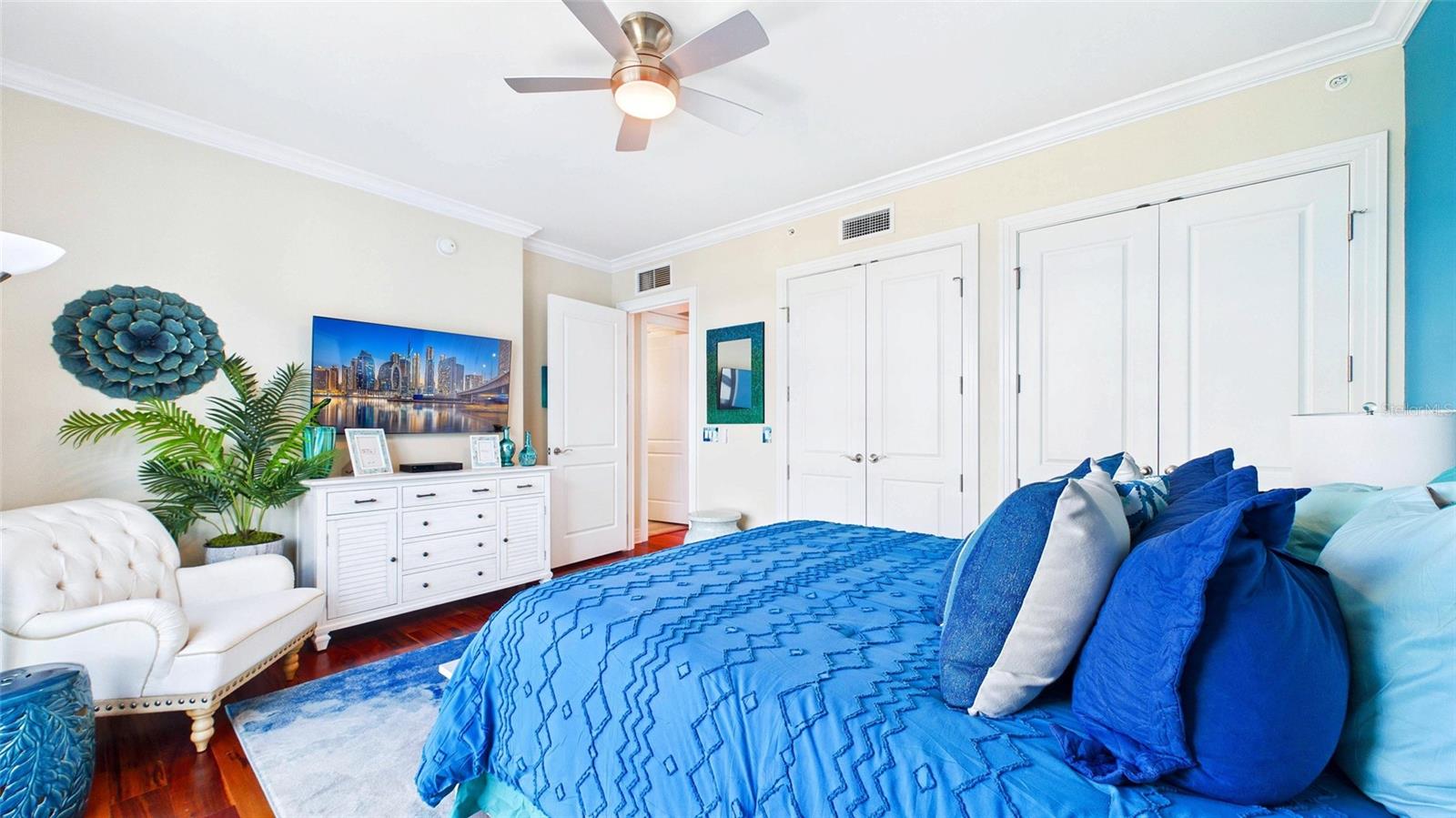 400 Bch Dr #1101 ST PETERSBURG, FL 33701