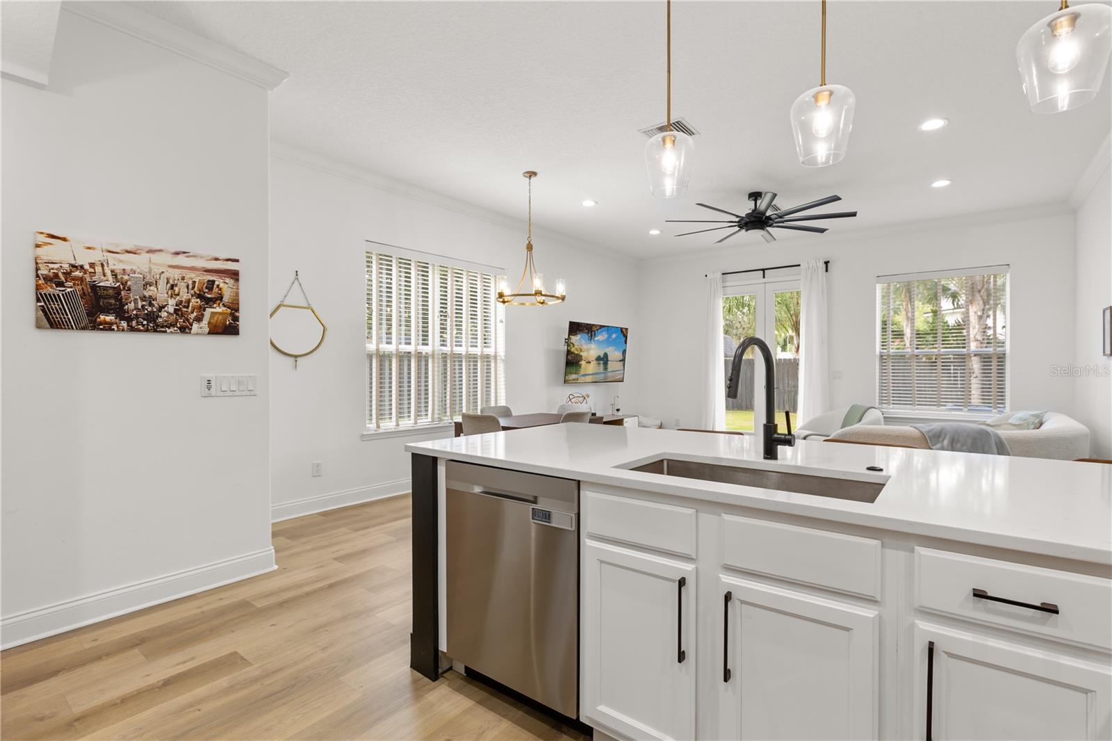 2011 E ESTHER St ORLANDO, FL 32806