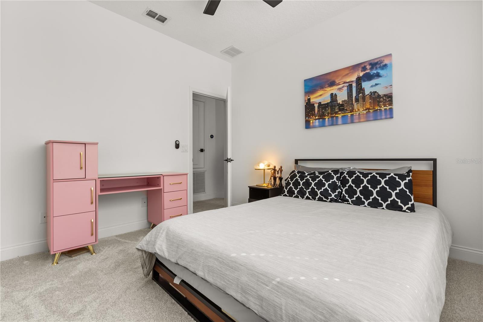 2011 E ESTHER St ORLANDO, FL 32806