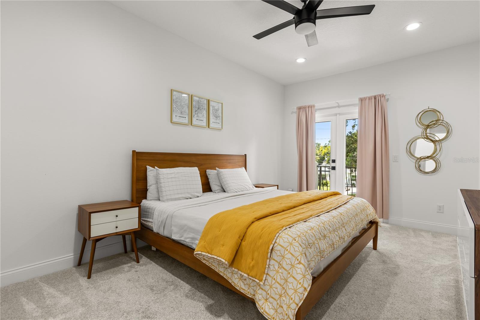 2011 E ESTHER St ORLANDO, FL 32806