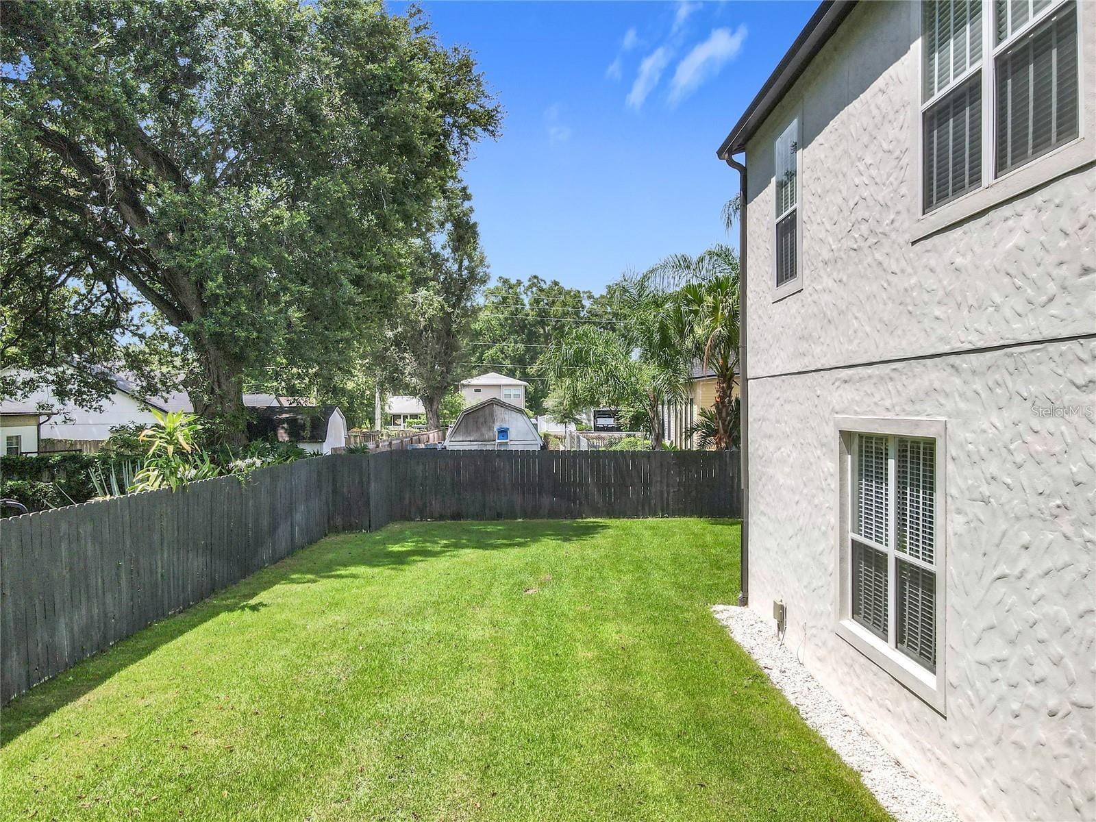 2011 E ESTHER St ORLANDO, FL 32806