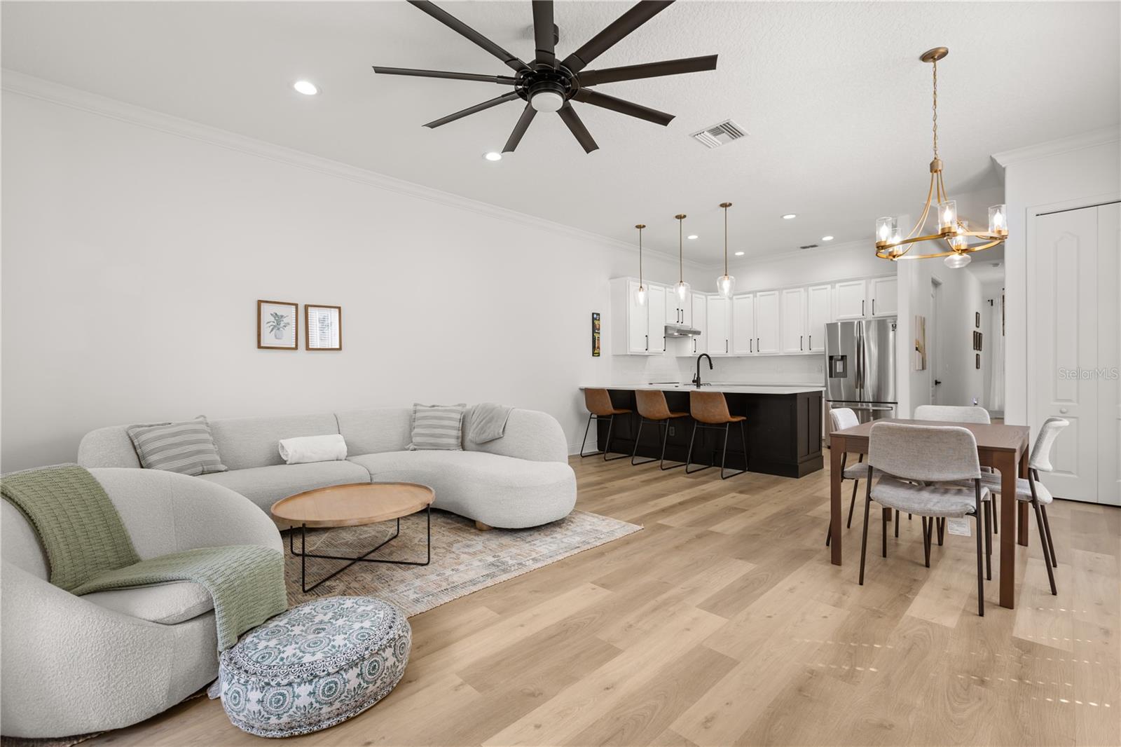 2011 E ESTHER St ORLANDO, FL 32806