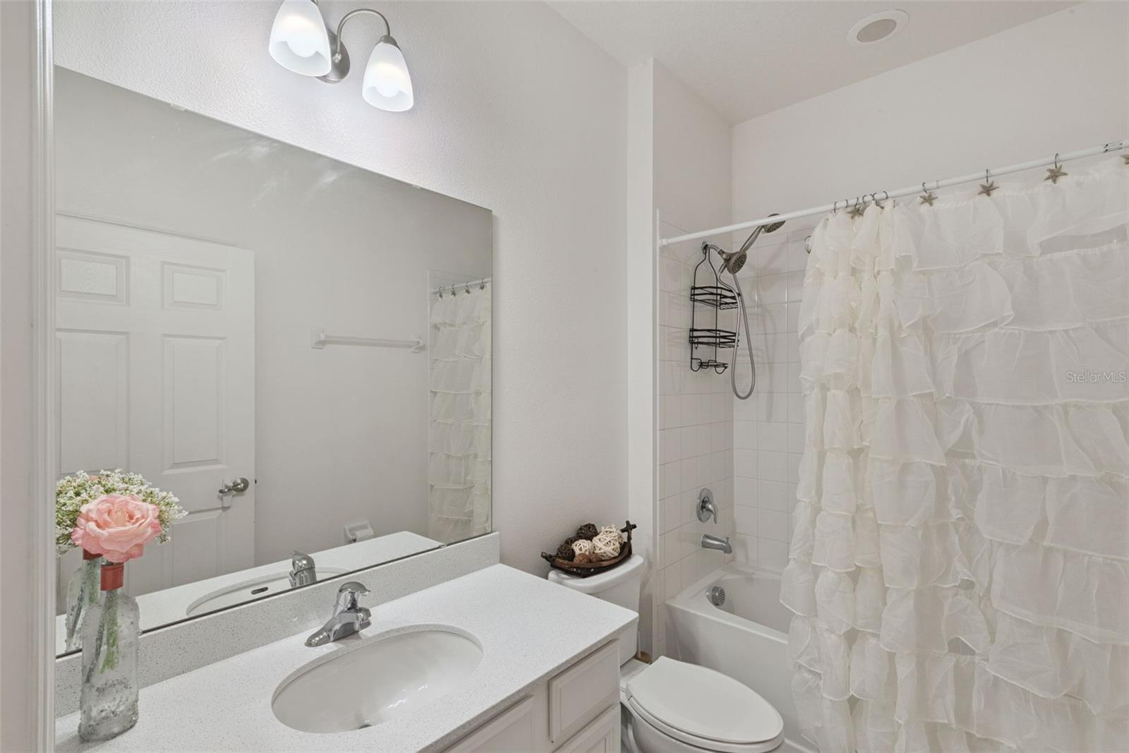 2339 JERNIGAN Cir KISSIMMEE, FL 34746