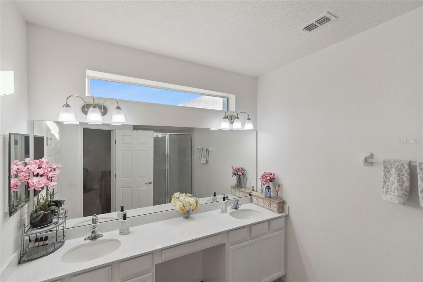 2339 JERNIGAN Cir KISSIMMEE, FL 34746