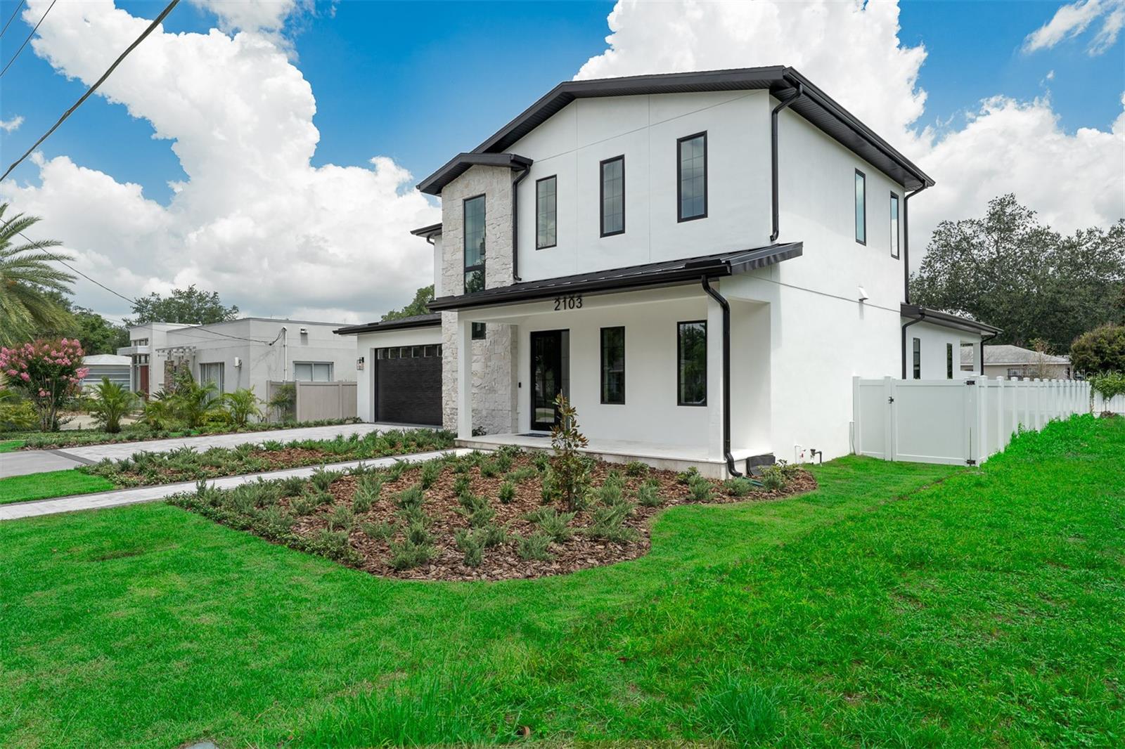 2103 GALE St ORLANDO, FL 32803