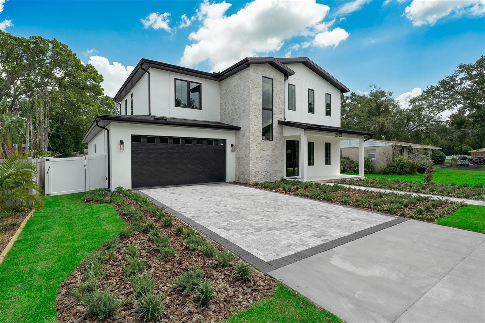 2103 GALE St ORLANDO, FL 32803