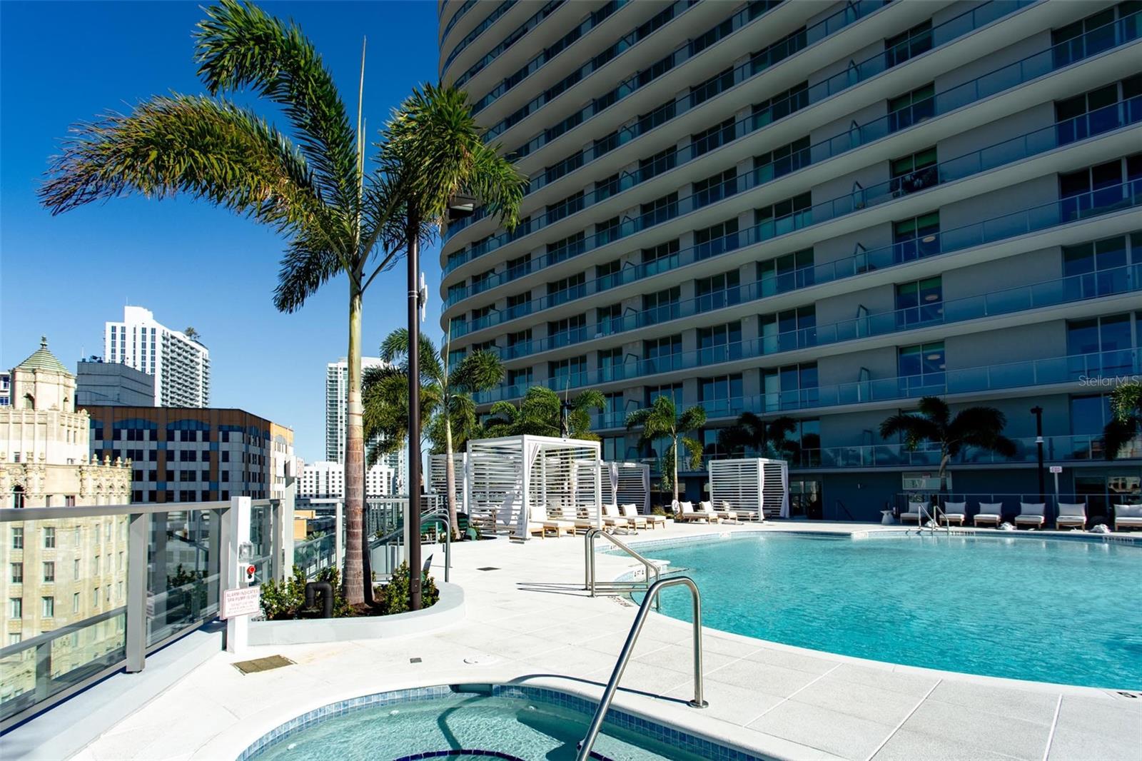 400 CENTRAL Ave #1609 ST PETERSBURG, FL 33701