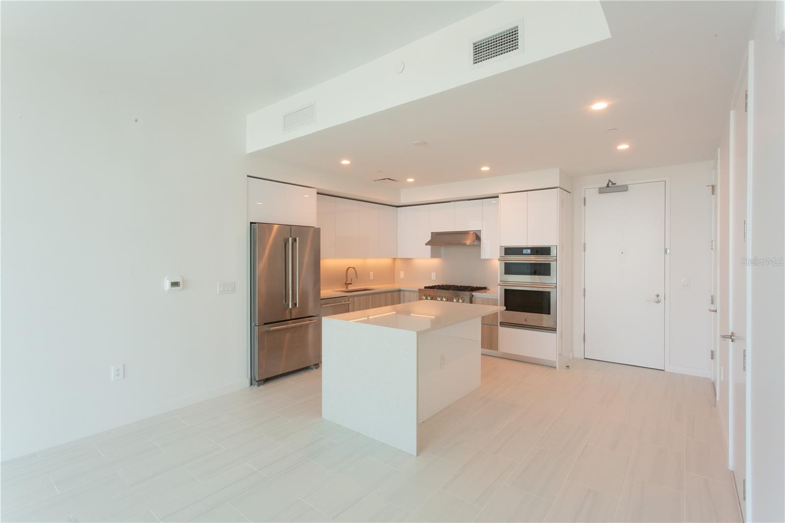 400 CENTRAL Ave #1609 ST PETERSBURG, FL 33701