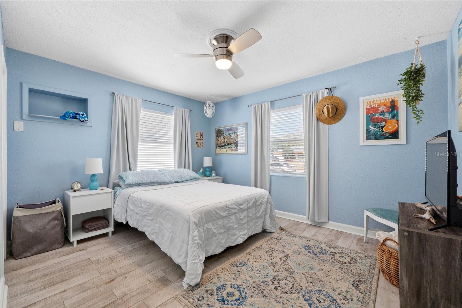 712 S GLENWOOD Ave CLEARWATER, FL 33756