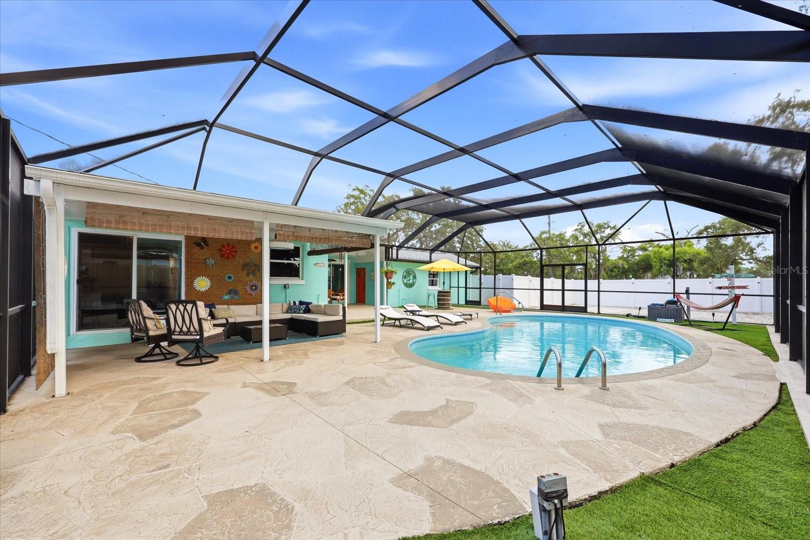 712 S GLENWOOD Ave CLEARWATER, FL 33756
