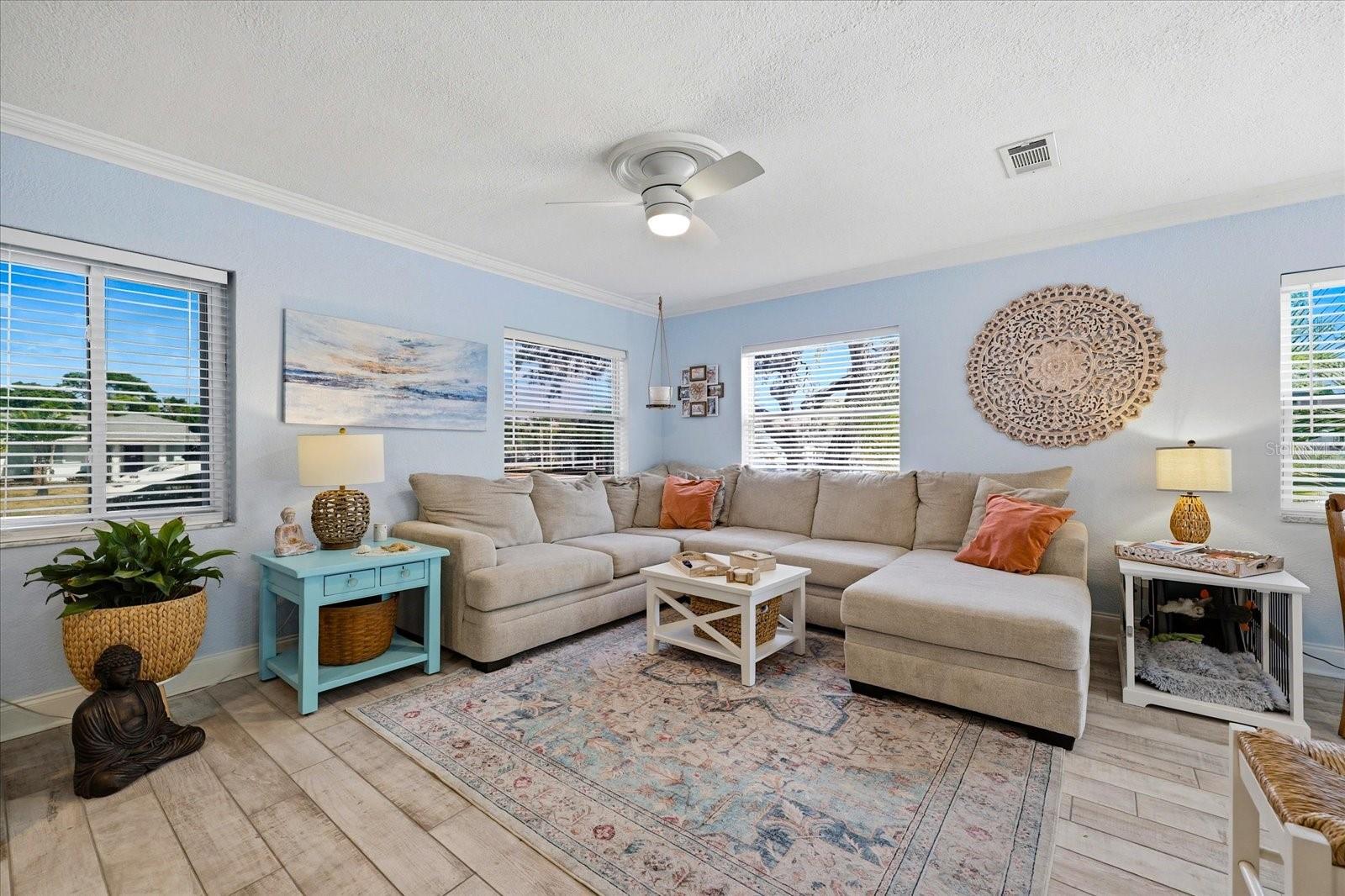 712 S GLENWOOD Ave CLEARWATER, FL 33756
