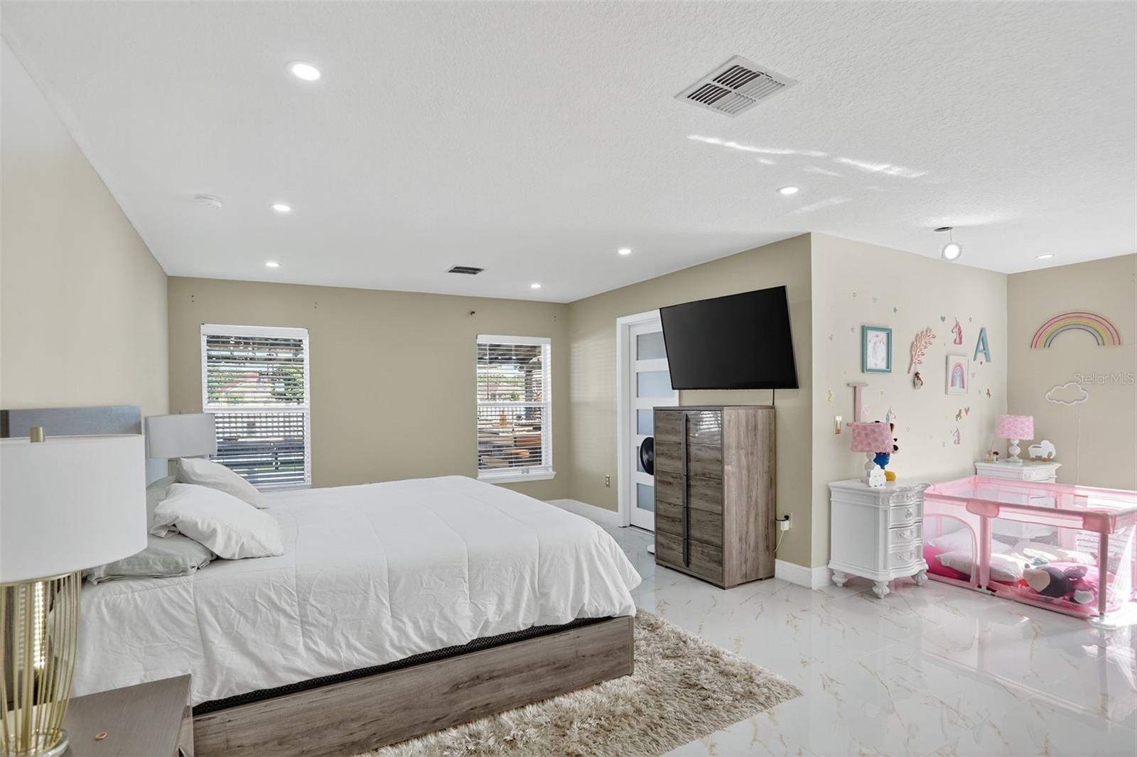 738 HACIENDA Cir KISSIMMEE, FL 34741