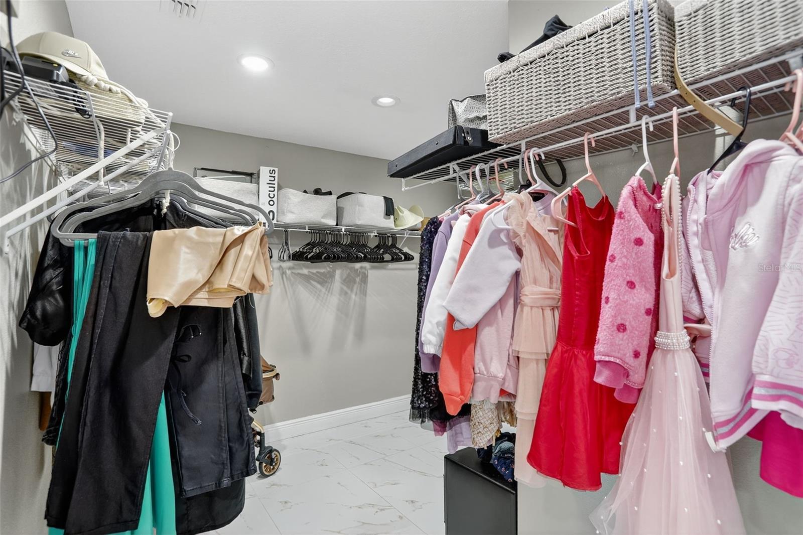 738 HACIENDA Cir KISSIMMEE, FL 34741