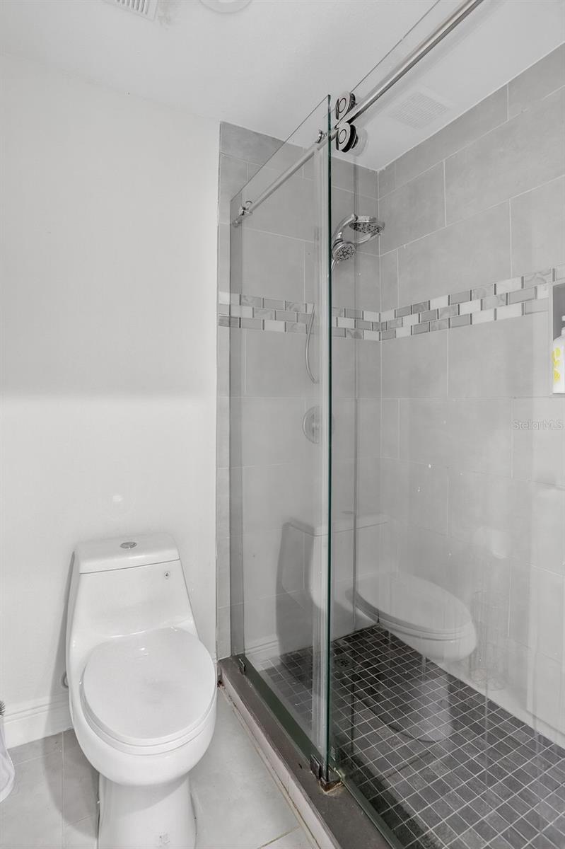 738 HACIENDA Cir KISSIMMEE, FL 34741