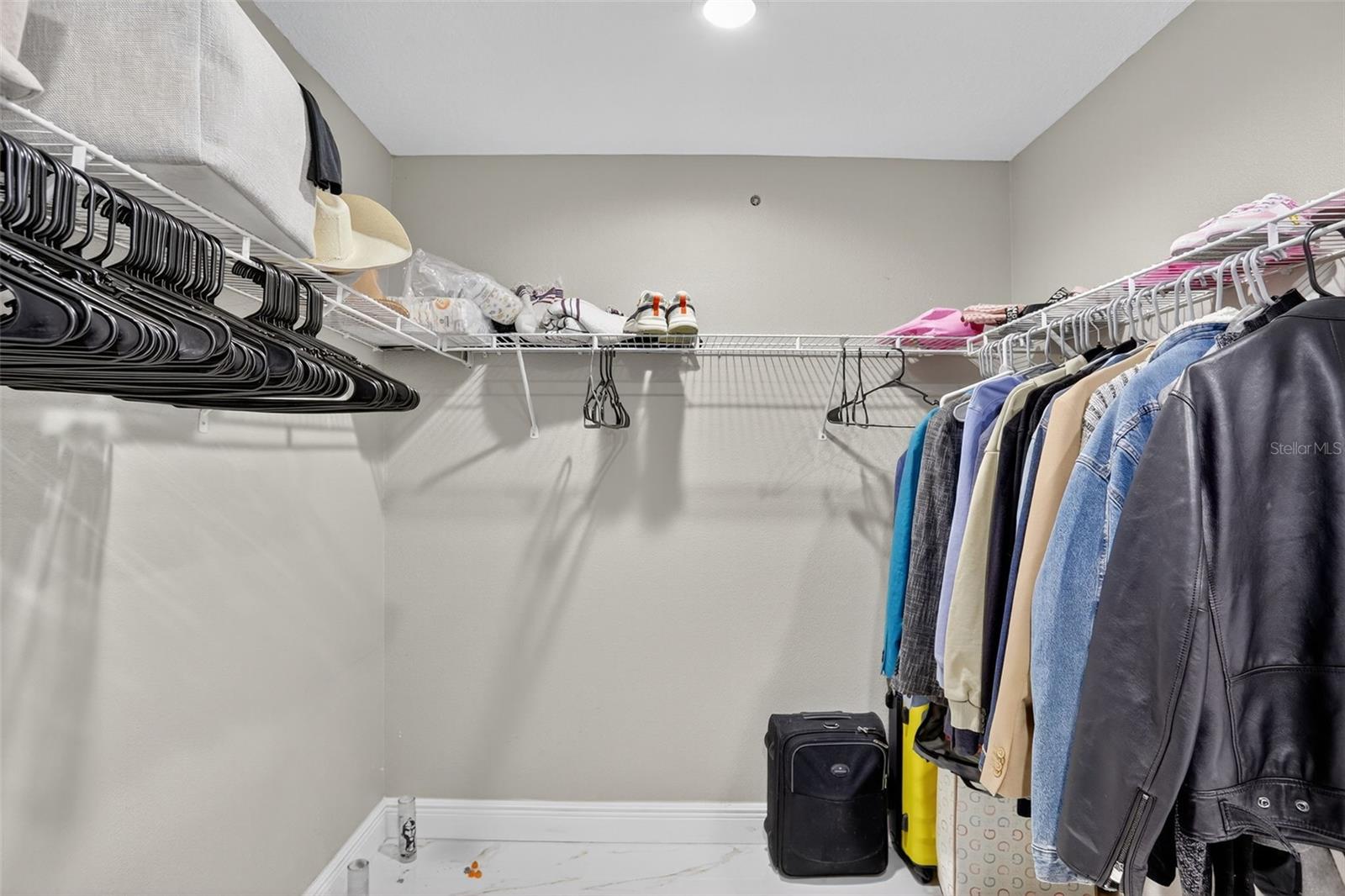 738 HACIENDA Cir KISSIMMEE, FL 34741