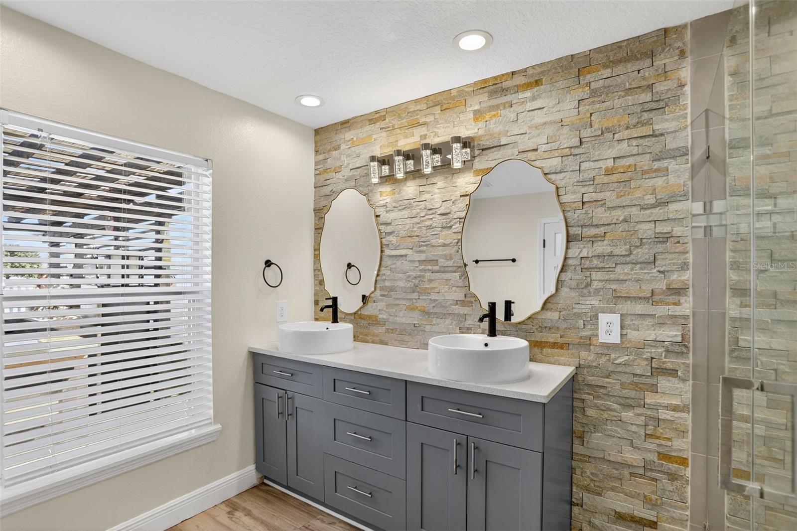 738 HACIENDA Cir KISSIMMEE, FL 34741