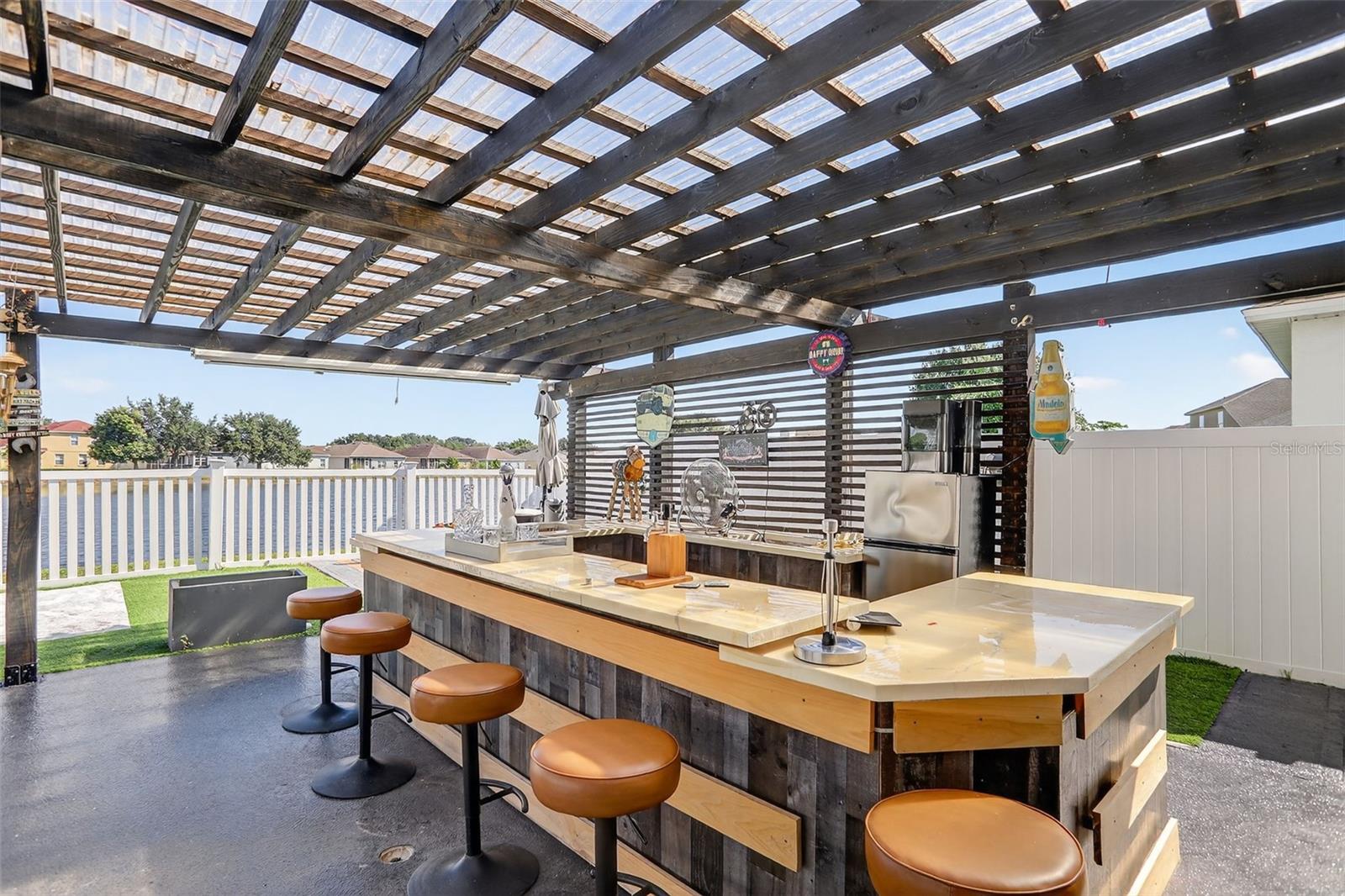 738 HACIENDA Cir KISSIMMEE, FL 34741