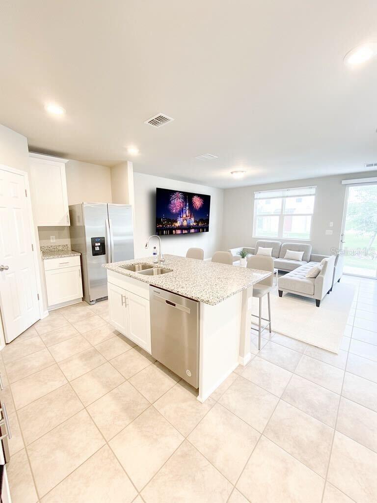 791 LEGACY Dr DAVENPORT, FL 33896