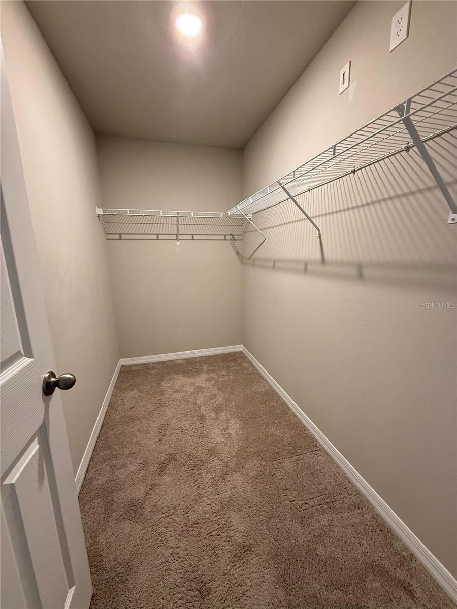 791 LEGACY Dr DAVENPORT, FL 33896