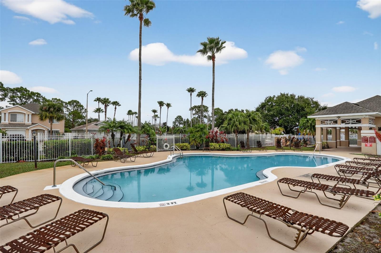 1348 HEATHER Lk Dr ORLANDO, FL 32824