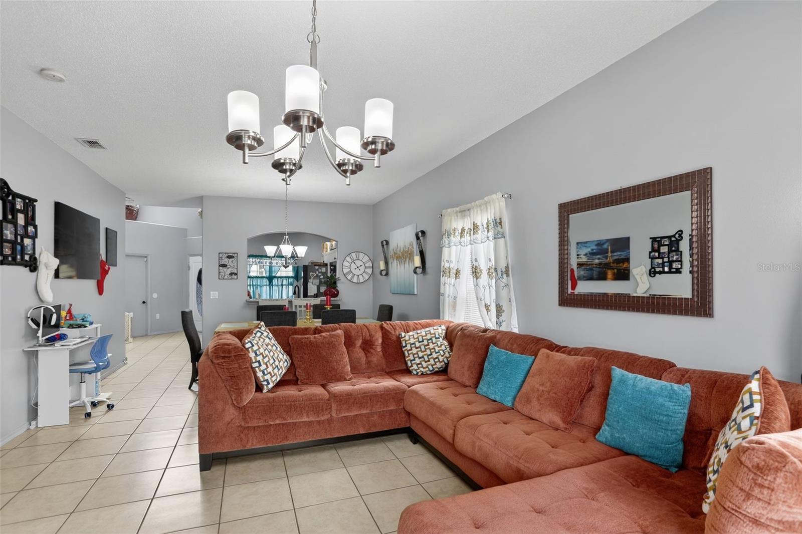 1348 HEATHER Lk Dr ORLANDO, FL 32824