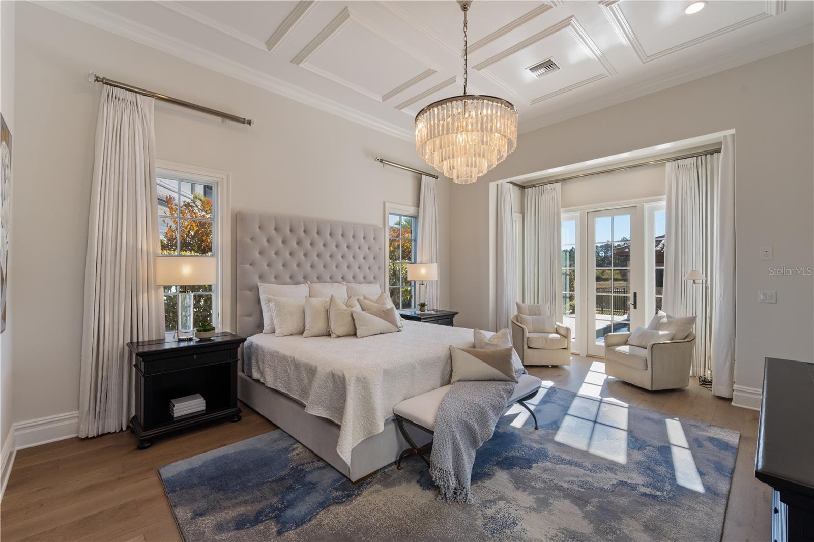 10443 LOS FELIZ Dr GOLDEN OAK, FL 32836