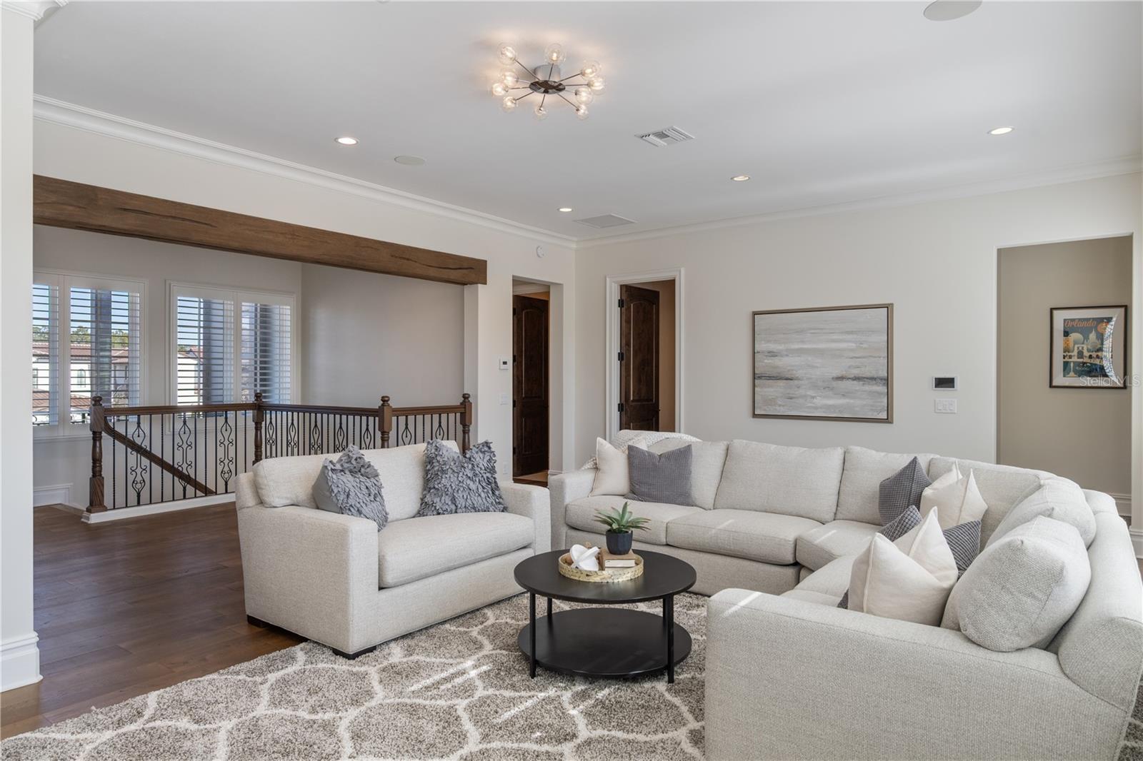 10443 LOS FELIZ Dr GOLDEN OAK, FL 32836