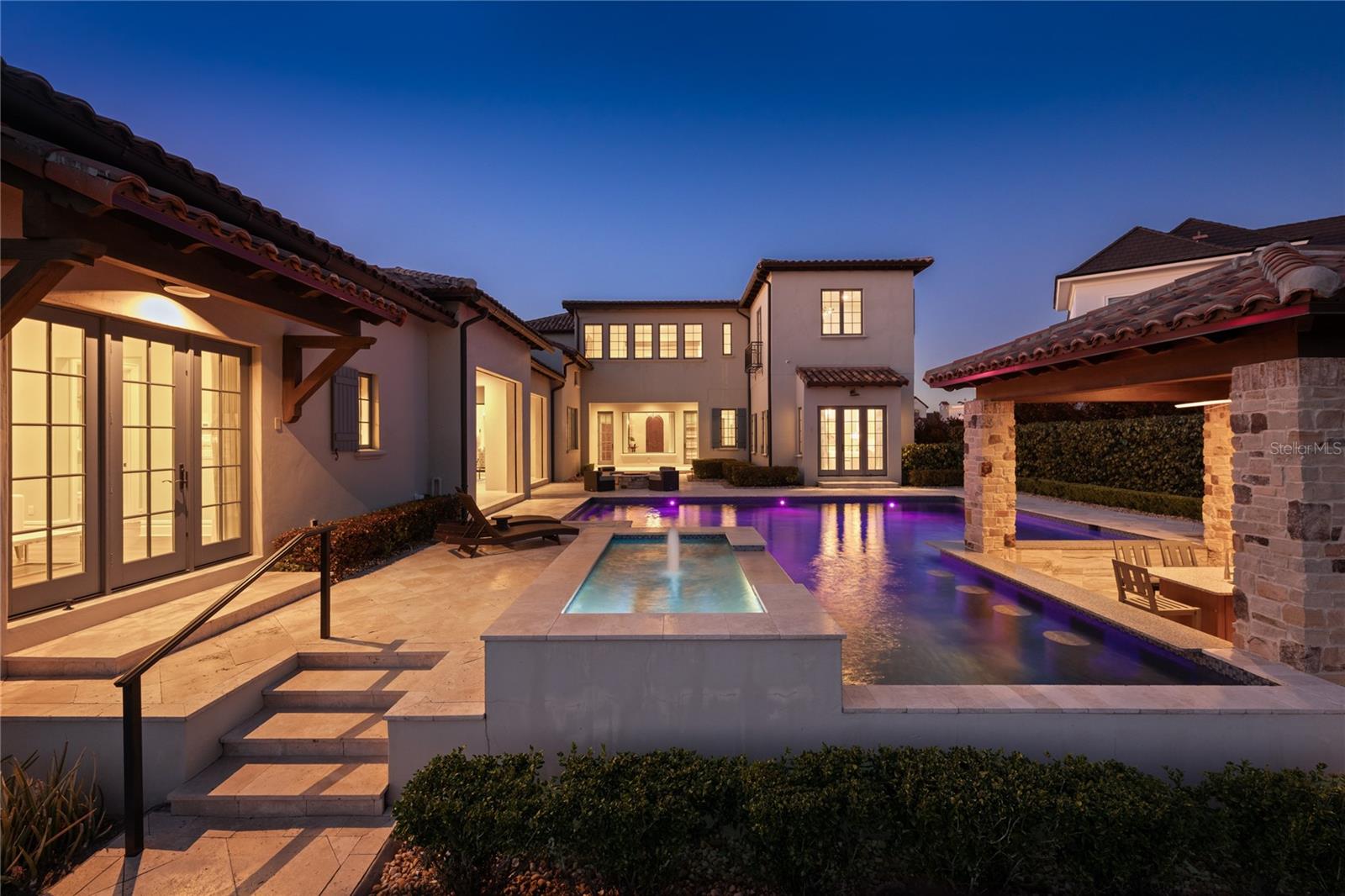 10443 LOS FELIZ Dr GOLDEN OAK, FL 32836