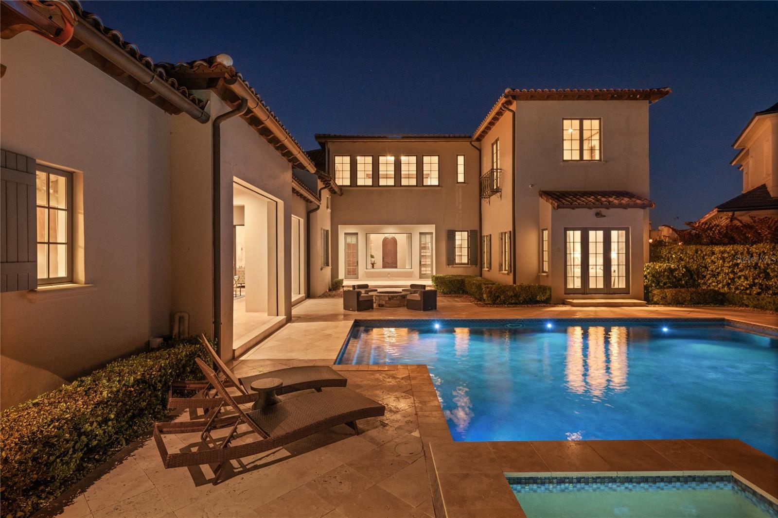 10443 LOS FELIZ Dr GOLDEN OAK, FL 32836