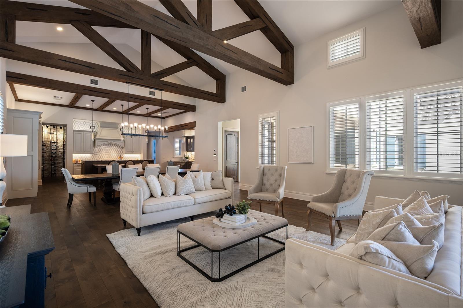 10443 LOS FELIZ Dr GOLDEN OAK, FL 32836