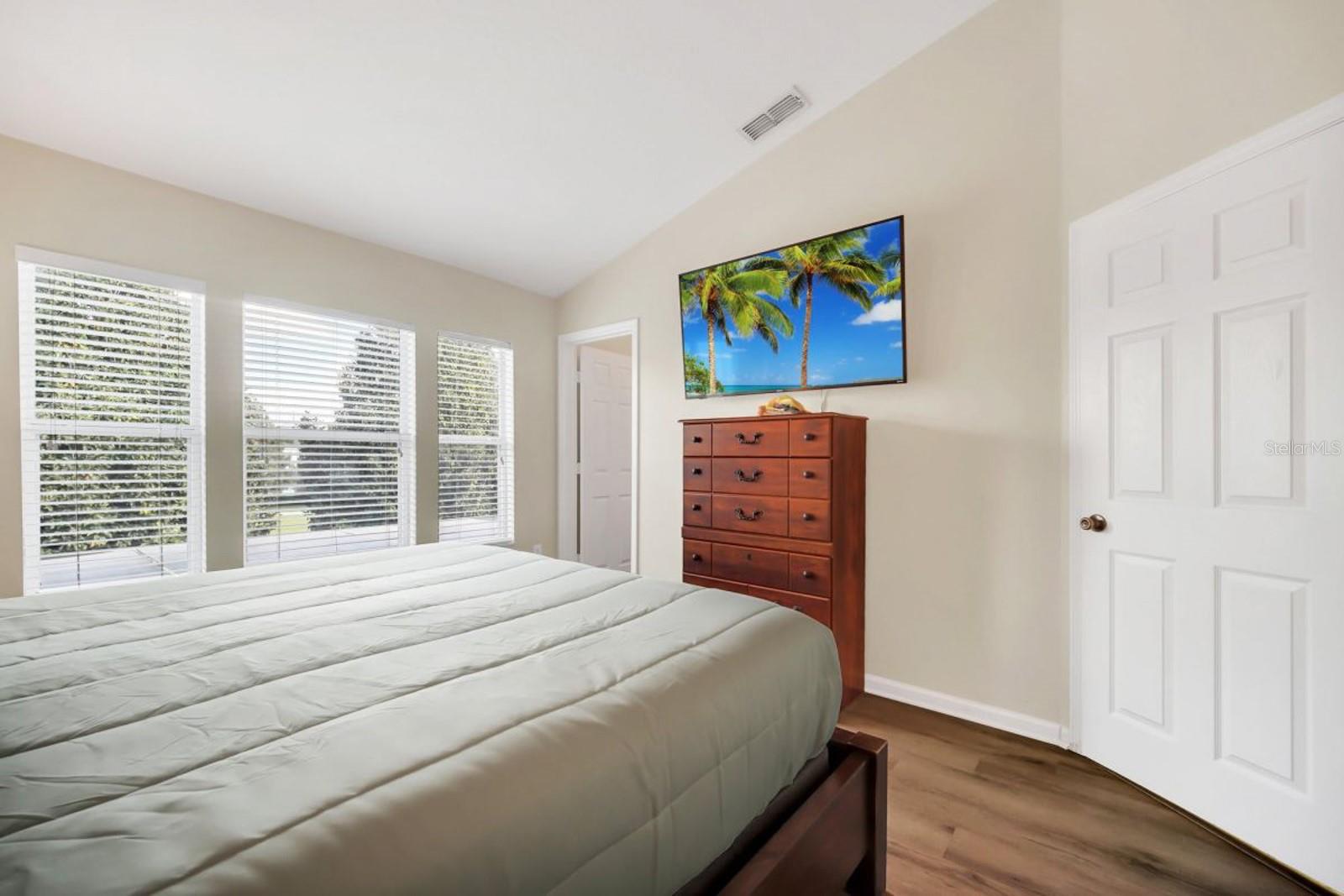 2545 RENSHAW St KISSIMMEE, FL 34747