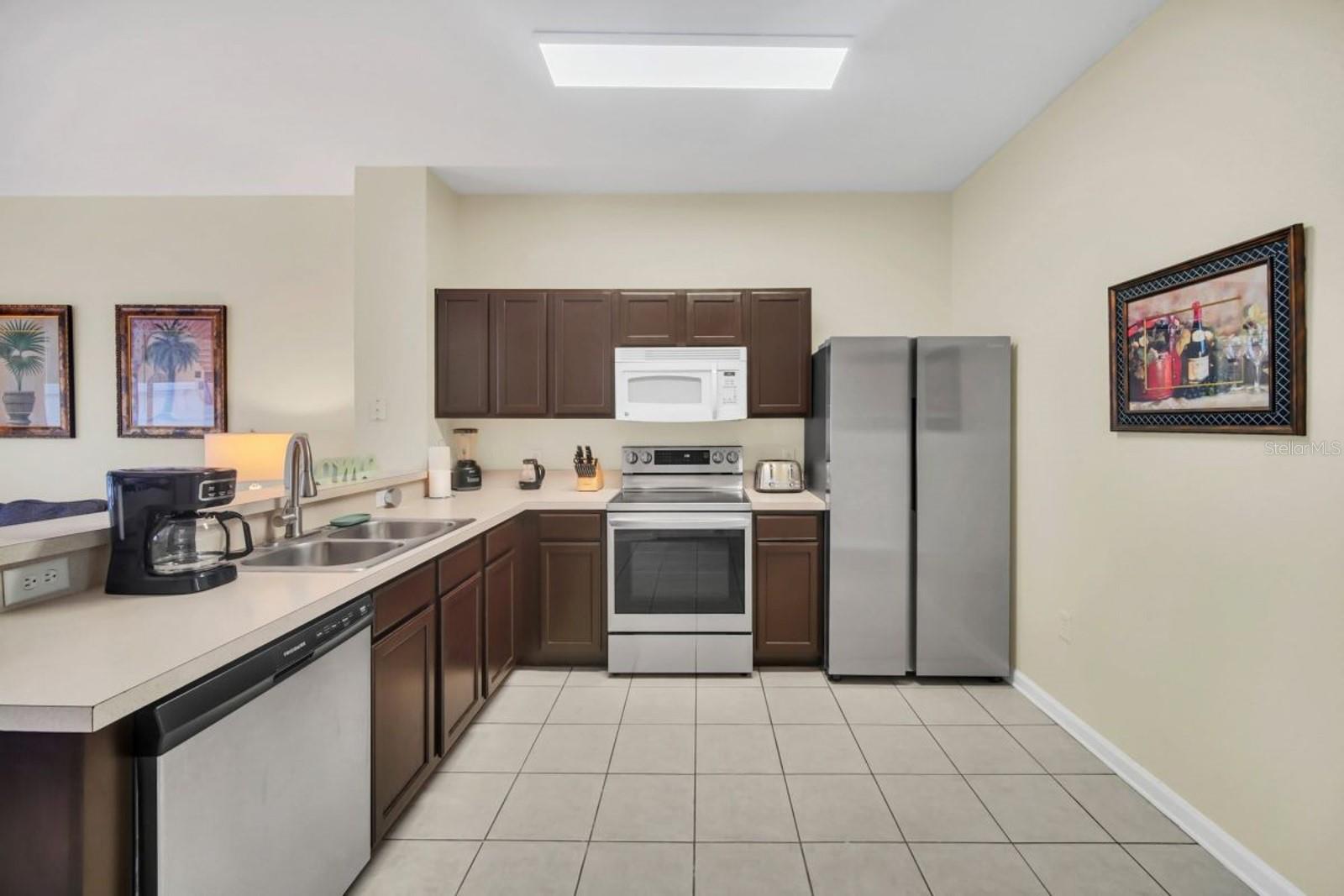 2545 RENSHAW St KISSIMMEE, FL 34747